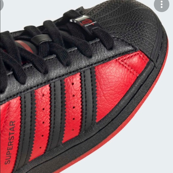 PlayStation X MARVEL SPIDER-MAN SUPERSTARS SIZE 8.5. New. Box not included. - Picture 3 of 11